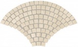S.S. Cream Comet Mosaic / ..    27x44